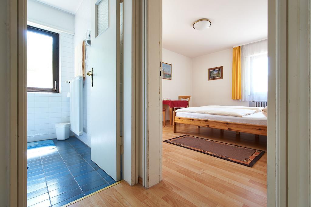 Gasthof Riedsee Stuttgart Room photo